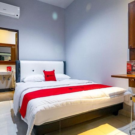Reddoorz Near Kebon Jeruk Τζακάρτα Εξωτερικό φωτογραφία