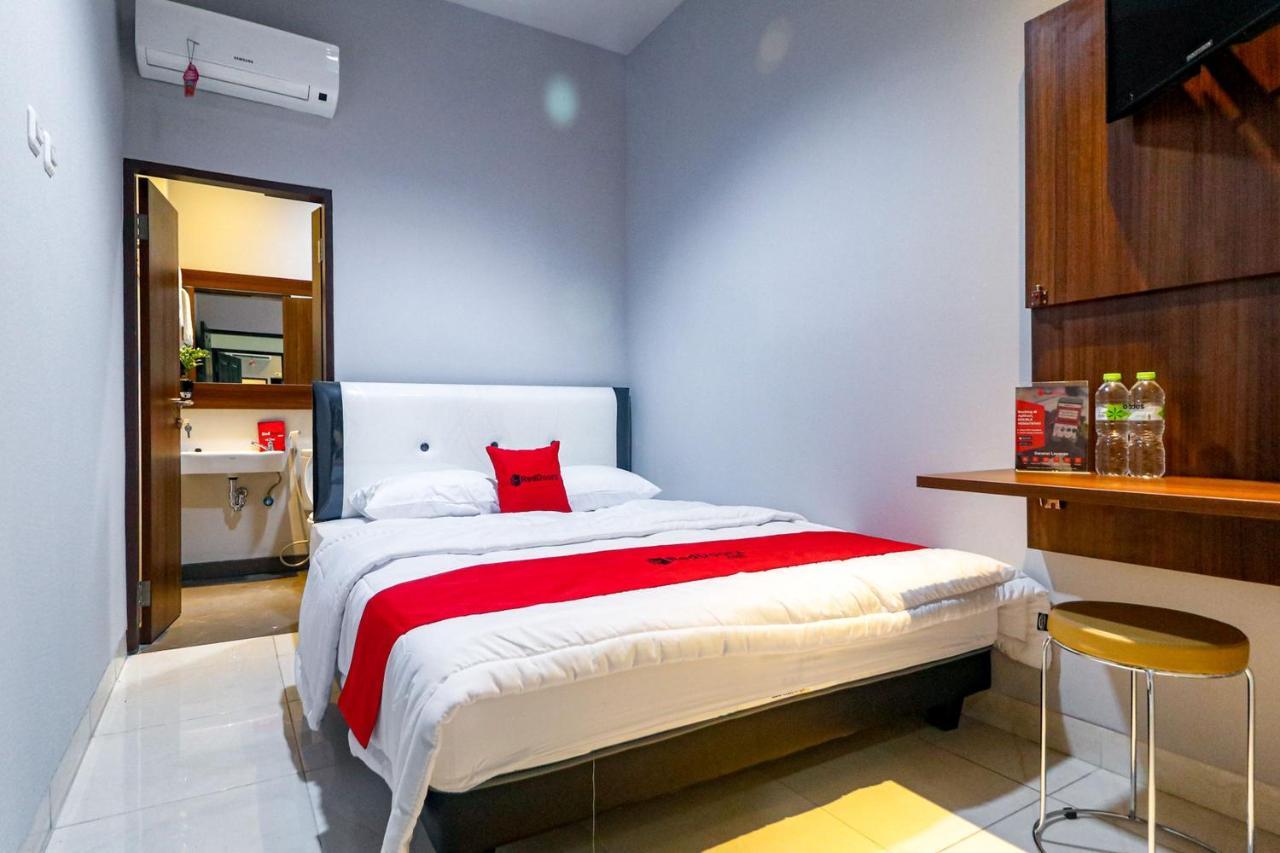 Reddoorz Near Kebon Jeruk Τζακάρτα Εξωτερικό φωτογραφία