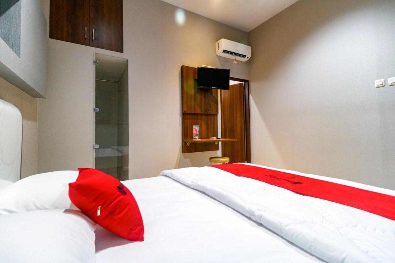 Reddoorz Near Kebon Jeruk Τζακάρτα Εξωτερικό φωτογραφία